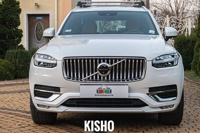 White New Car Waxing Or Nano Coating